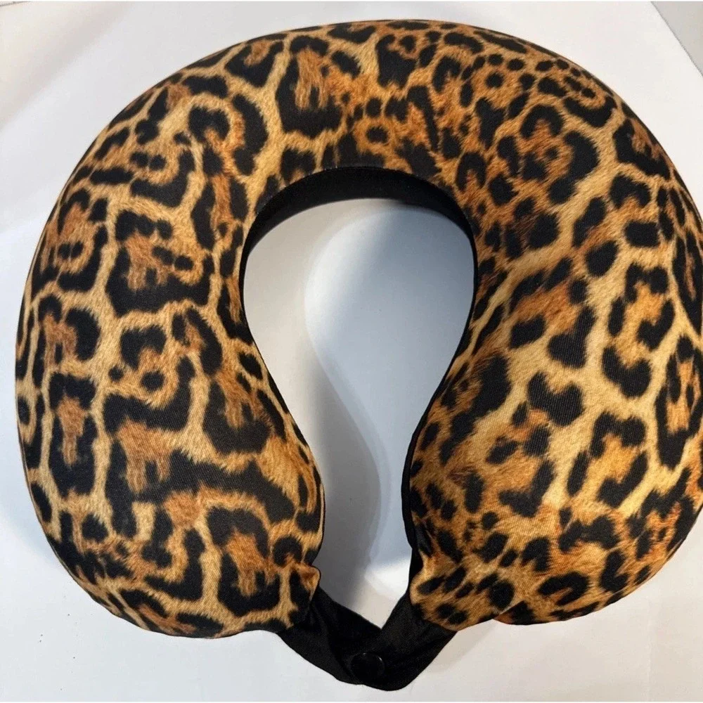 Steve Madden Travel Neck Pillow Leopard Cheetah Print Removable Cover